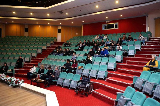 Adü’de ’Erteleme Davranışı’ Semineri Düzenlendi
