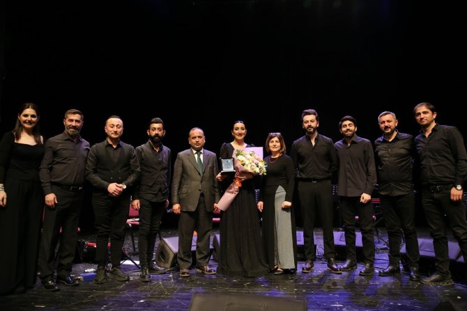 Tkm’de Türkü Gecesi