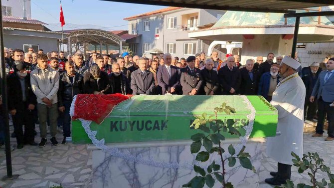 Patlamada Hayatını Kaybeden Genç Kız Duvağı İle Son Yolculuğuna Uğurlandı