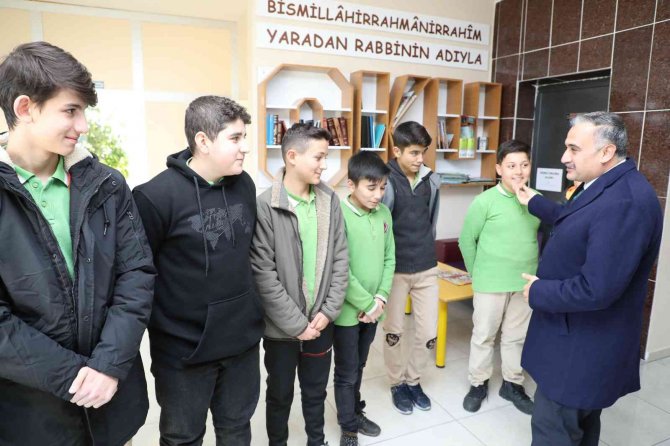 İ̇lçe Protokolünden Numan Cebeci Ortaokulu Öğrencilerine Motivasyon Ziyareti