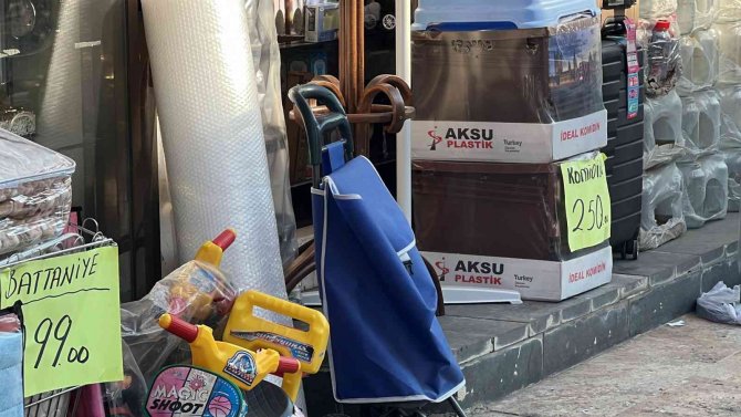 Çocuk Hırsız Pazar Arabasını Böyle Çaldı