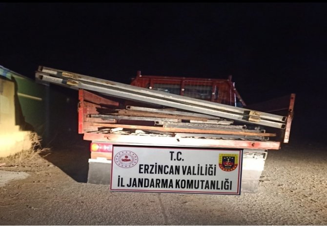 Erzincan’da Jandarma Kaçakçılık Olaylarına Geçit Vermiyor