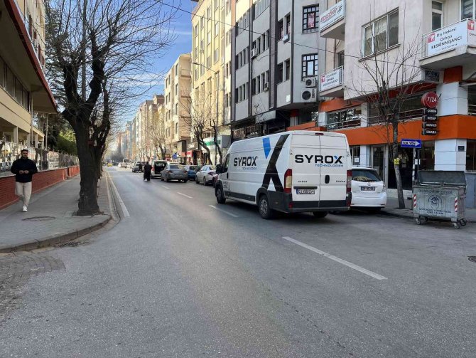 İ̇kinci Şeride Park Etme Problemi Her Geçen Gün Büyüyor