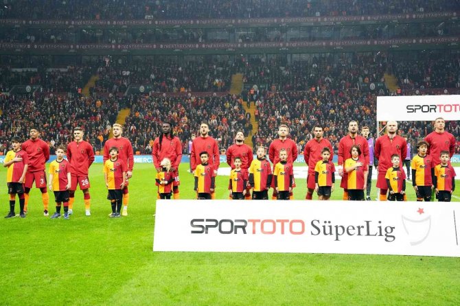 Galatasaray’da 3 Değişiklik