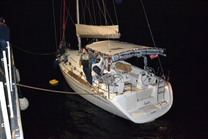 İ̇zmir Açıklarında 118 Düzensiz Göçmen Kurtarıldı
