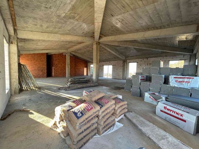 Karesi Belediyesi Köy Konakları İnşaatlarını Sürdürüyor