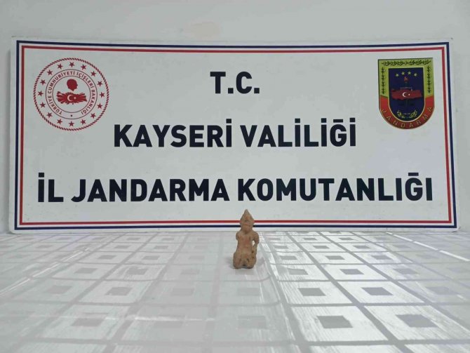 5 Bin Yıllık Eseri Satmaya Çalışan Tarihi Eser Kaçakçısı Yakalandı