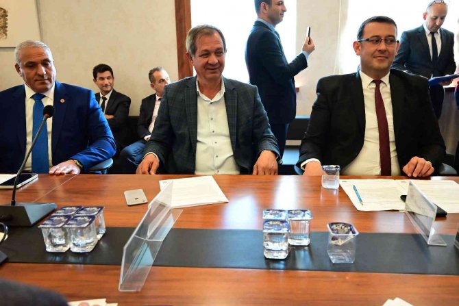 Kemer’e Yeni Belediye Binası Ve 300 Yatak Kapasiteli Öğrenci Yurdu Yapılacak