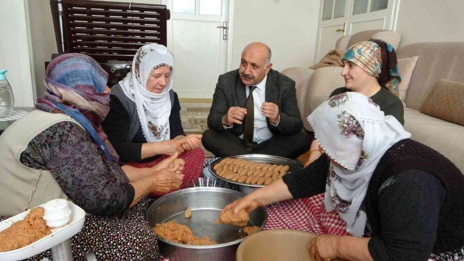 Tescilli İçli Köfte Ev Hanımlarını Buluşturuyor