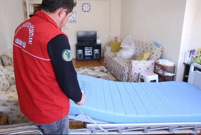 İ̇htiyaç Sahiplerine Hasta Yatağı Desteği