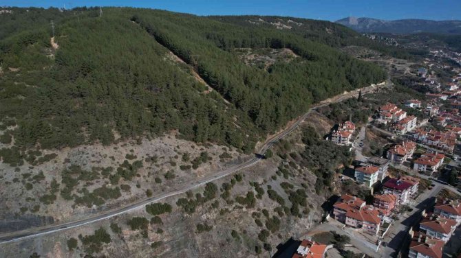 Kırsal Mahallelerin Yollarına Korkuluk