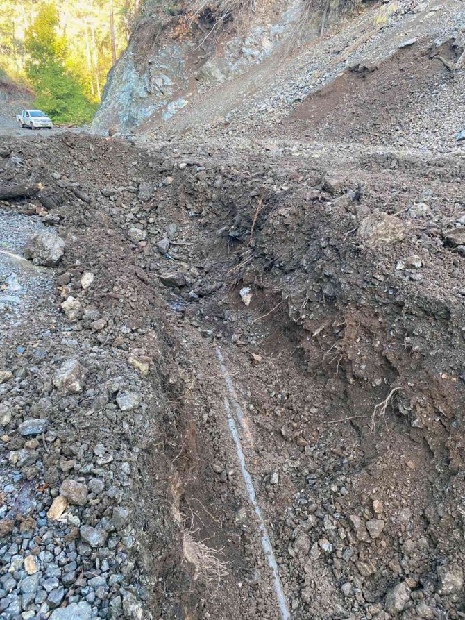 Marmaris Ve Milas’ta Su Gözleri Temizlendi