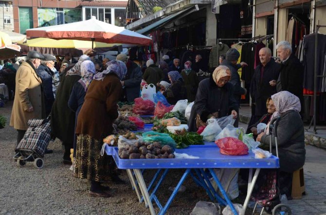 Ordu’da Semt Pazarlarında Yoğunluk