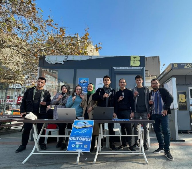 Üniversiteli Öğrencilerden Okuma Alışkanlığını Geliştiren Proje