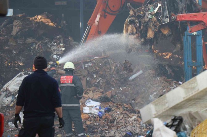 14 Saati Geçti Bölgede Soğutma Çalışmaları Sürüyor