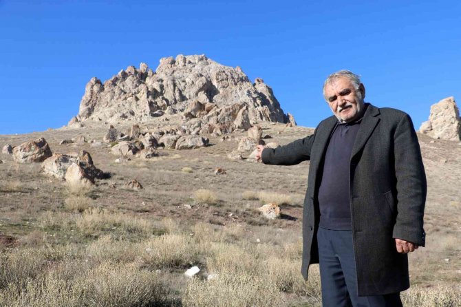 Tarihin Değişimine Şahit Oldu, Şimdiyse Definecilere Yeniliyor