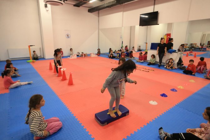 Pamukkale Belediyesi’nin Kurslarına 5 Bin 500 Genç Katılıyor