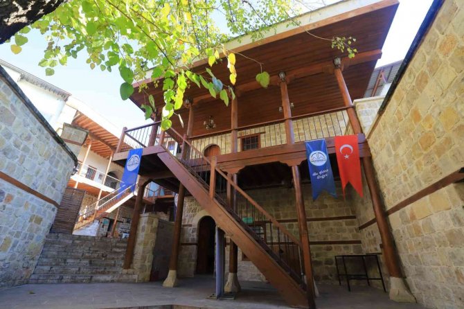 Restore Edilen Konakta Meslek Öğreniyorlar