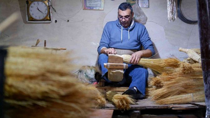 Çıraksızlık Ve Teknolojiyle Bir Meslek Daha Bitme Noktasına Geldi