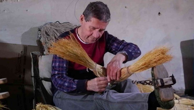 Çıraksızlık Ve Teknolojiyle Bir Meslek Daha Bitme Noktasına Geldi