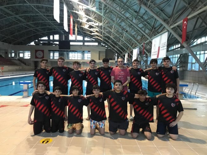 Van Büyükşehir Spor Kulübü Sutopu Takımı Türkiye Şampiyonasına Hazır