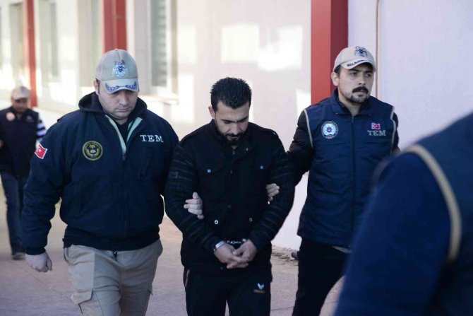 Adana’daki Deaş Operasyonunda 4 Tutuklama