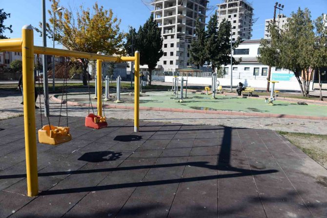 Çocuk Parkında Cinayet