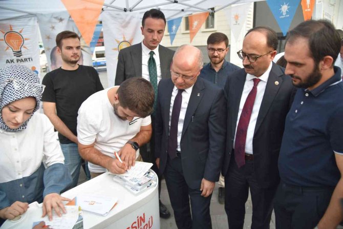 Bursa Kazandırdığı 41 Bin 433 Yeni Üye İle Ak Parti’nin Gücüne Güç Kattı