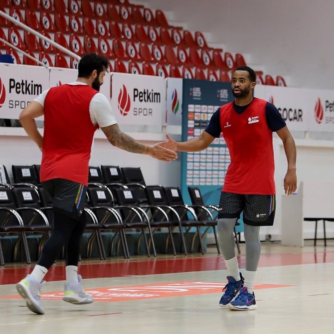 Aliağa Petkimspor, Gaziantep Basketbol Müsabakasının Hazırlıklarını Sürdürüyor