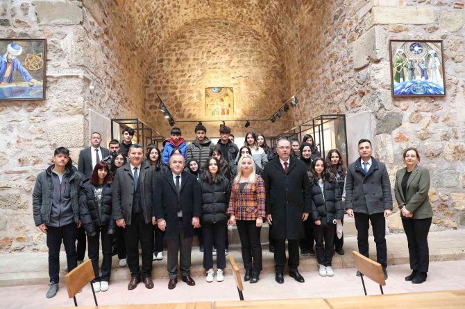 Anadolu’daki En Eski Türk-i̇slam Medresesinde 100 Yıl Sonra İlk Ders