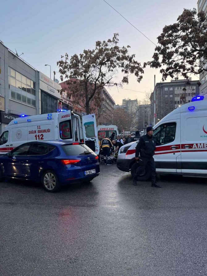 Yemek Yaparken Fenalaşan Vergi Dairesi Aşçıları Hastaneye Kaldırıldı