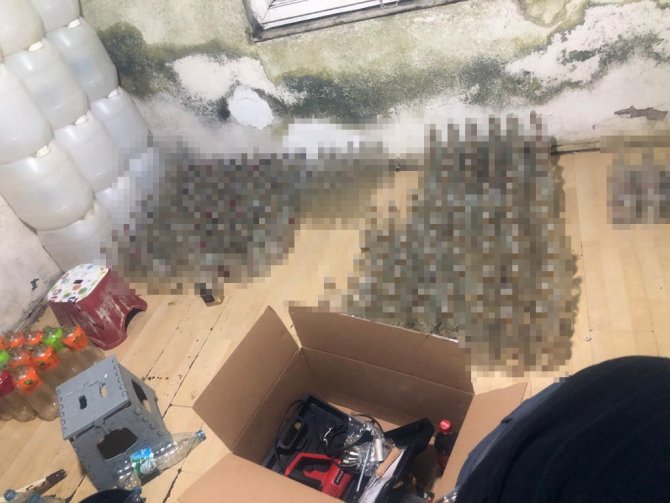 Antalya’da Sahte Alkol İmal Eden Adrese Operasyon: 3 Gözaltı