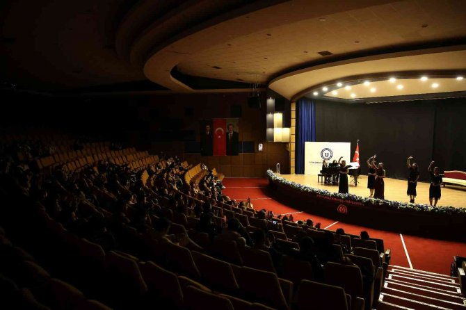 Adü Müzik Öğretmenliği Öğrencileri Şan Resitali Düzenledi