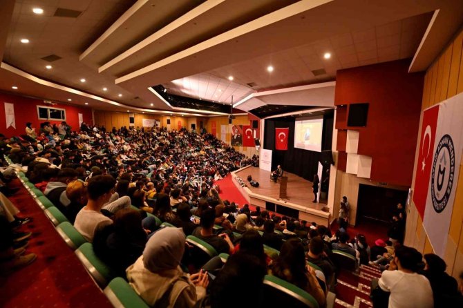 Metin Şentürk, Aydın’da Gençlerle Buluştu