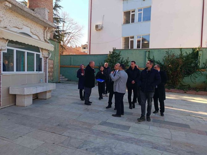 Tarihi Mustafa Paşa Camii Yenileniyor
