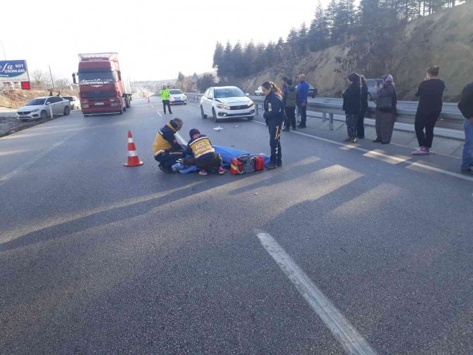 Yolun Karşısına Geçmek İsterken Otomobilin Çarptığı Kadın Hayatını Kaybetti