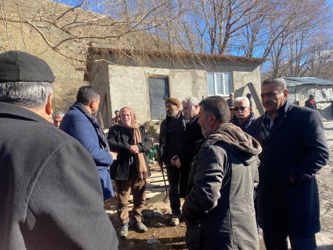 Chp Heyeti, Oğuzlar Mezrasında Evleri Yanan Vatandaşlara Geçmiş Olsun Da Bulundu