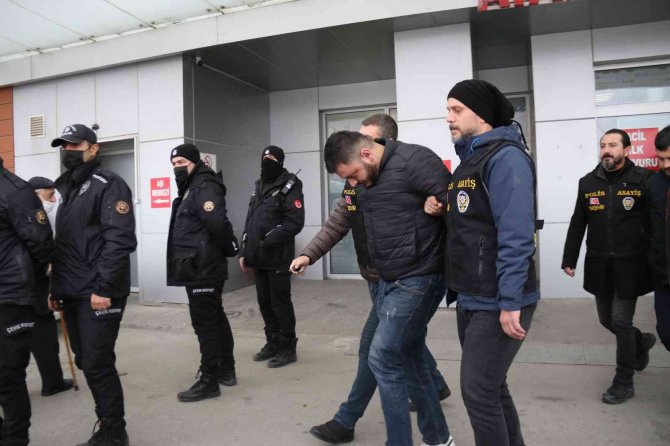 26 Yaşındaki Gencin Öldürülmesiyle İlgili 2 Şüpheli Tutuklandı,