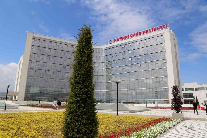 Kayseri Şehir Hastanesi’nde 2022’de 3 Milyon 43 Bin Hastaya Hizmet Verildi