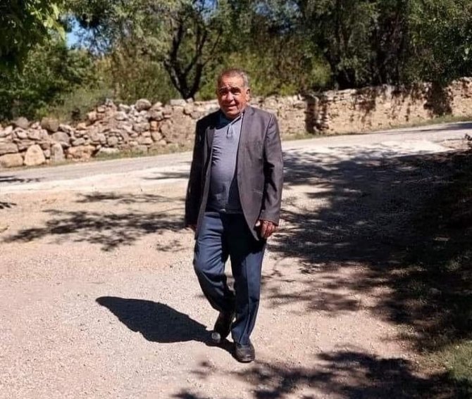 Devrilen Traktörün Sürücüsü Öldü