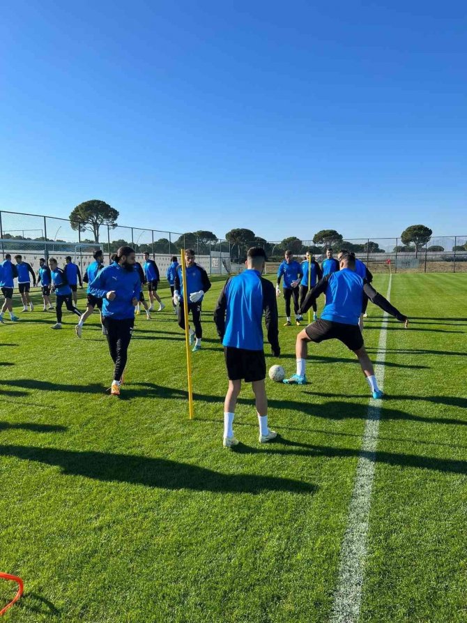 Afyonspor Devre Arası Hazırlık Kampını Sürdürüyor