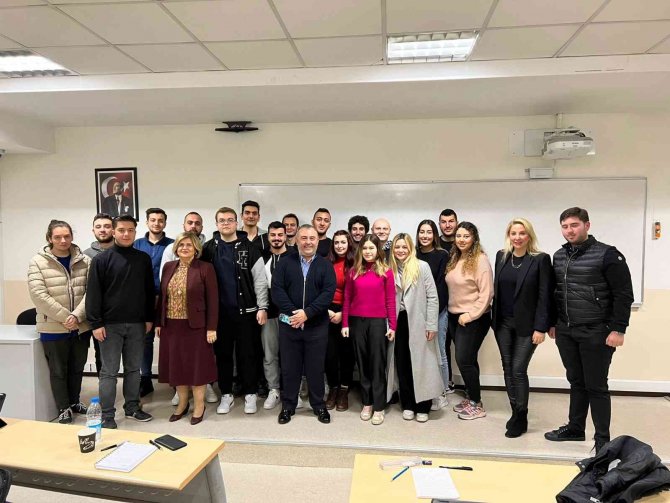 ‘Aile Bursu’ 78 Gence Ulaştı