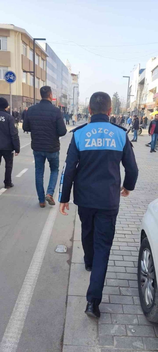 Düzce Zabıtası Dilencilere Göz Açtırmıyor