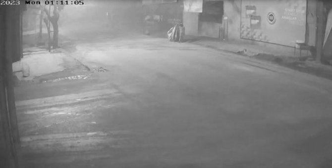 Hırsızlar Bozuk Ve Hurda Malzemelere Dokunmayıp 250 Bin Liralık Ürünü Çaldı