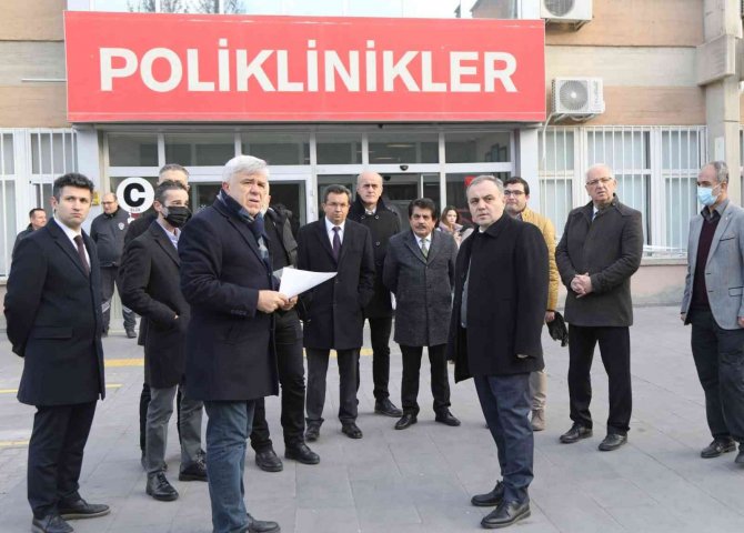 Rektör Altun, Hastane Bölgesinde Planlanan İ̇yileştirme Çalışma Alanını Yerinde İ̇nceledi