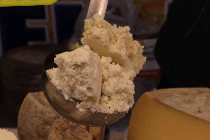 Cağ Kebabı Ve Kadayıf Dolması Yeme Yarışması Başkentlilerin İlgi Odağı Oldu