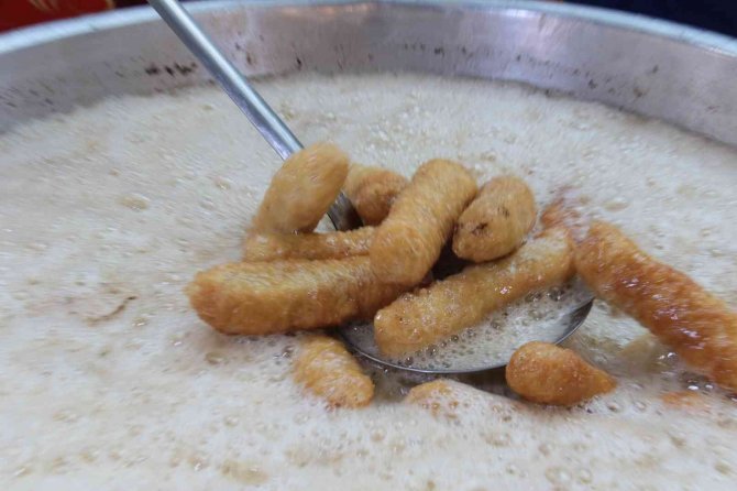 Cağ Kebabı Ve Kadayıf Dolması Yeme Yarışması Başkentlilerin İlgi Odağı Oldu