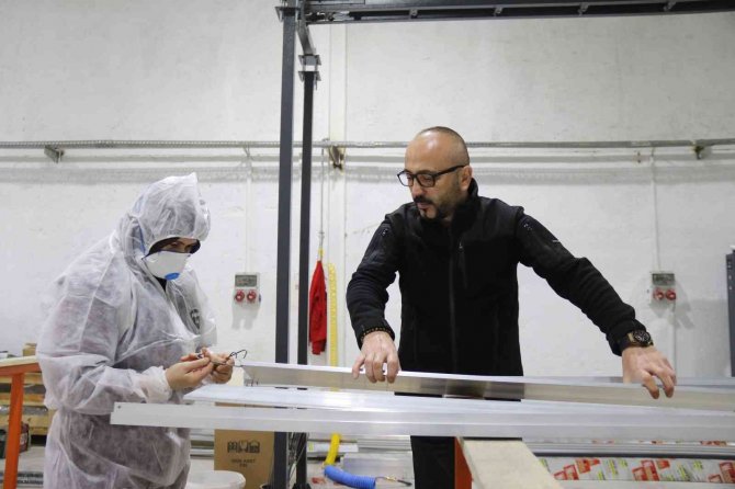 Eskişehir’de Kurduğu İş İle Dünyaya Açıldı