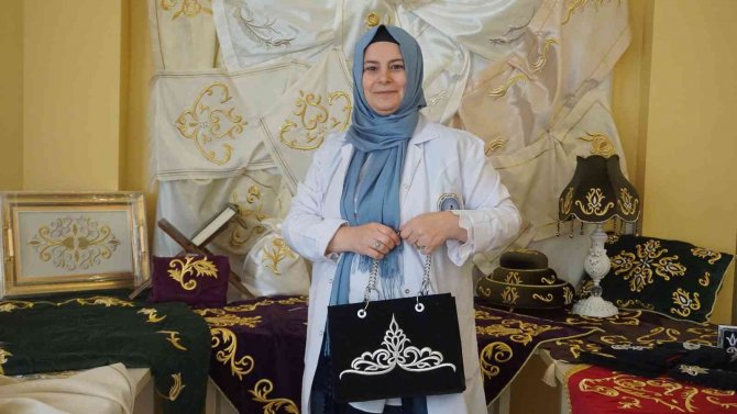Osmanlı Sanatı Ev Hanımlarına Gelir, Genç Kızlara Çeyiz Oluyor
