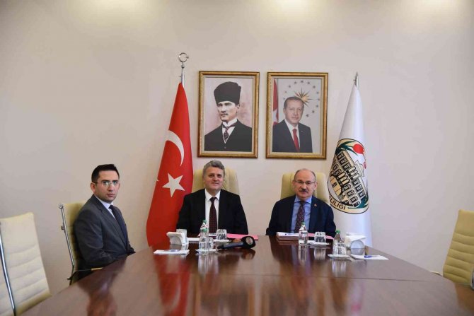 Cezalarını Kamu Yararına Çalışarak Çekecekler